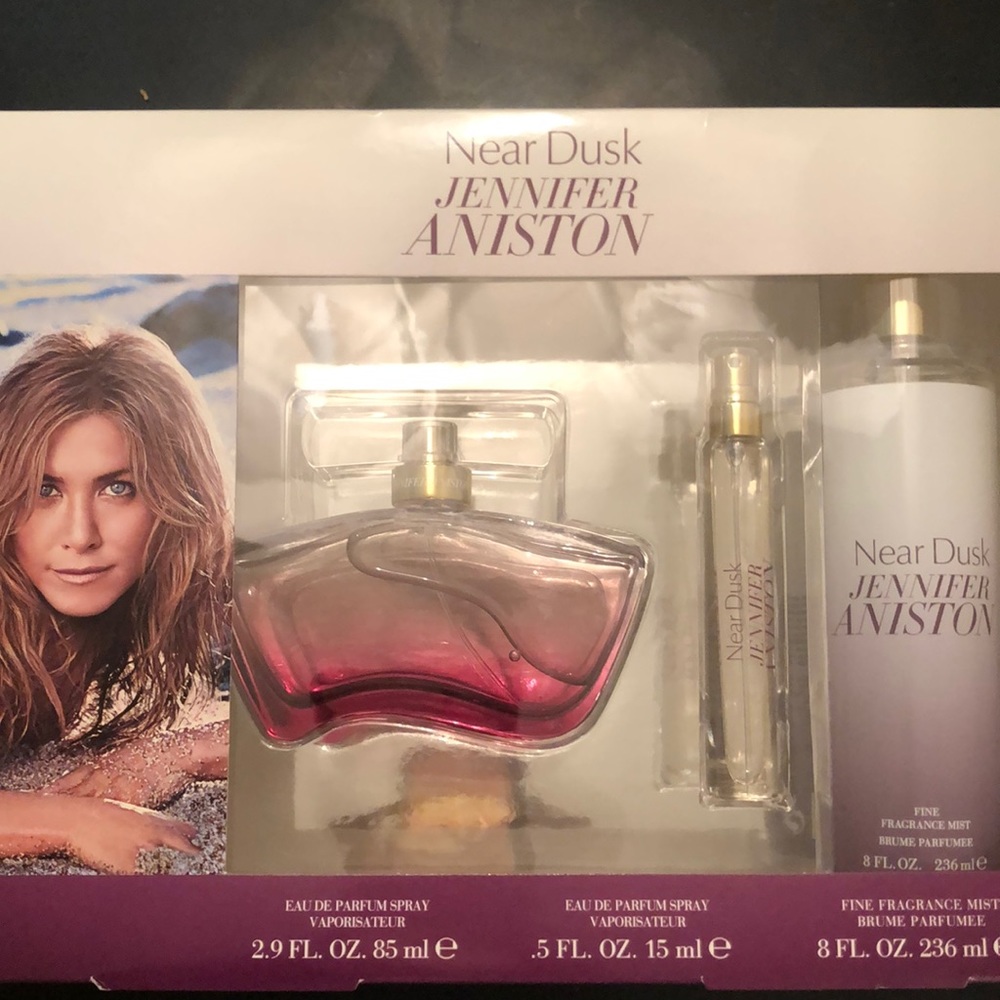 Jennifer Aniston Near Dusk parfum set